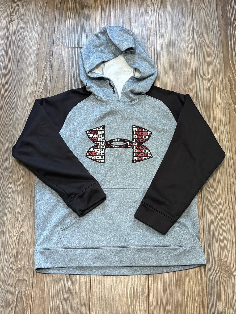 Under Armour Youth Medium Hoodie Grey Black Graphic Logo Pullover Sweatshirt YMD